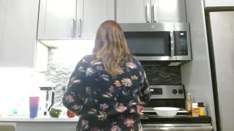 Hazel online show from 02/18/25, 12:48