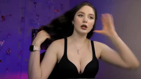 Hazel online show from 04/02/26, 12:14