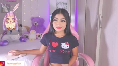 Snapshot of hazelbabee_ chatting on 12/17/25, 09:37 Lynn online show from 12/17/25, 09:37