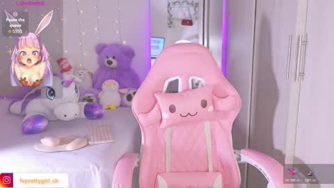 Snapshot of hazelbabee_ chatting on 01/19/26, 11:58 Lynn online show from 01/19/26, 11:58