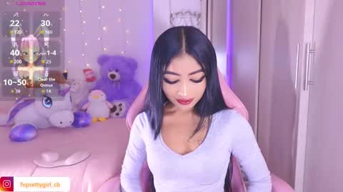 Snapshot of hazelbabee_ chatting on 03/09/26, 10:58 Lynn online show from 03/09/26, 10:58