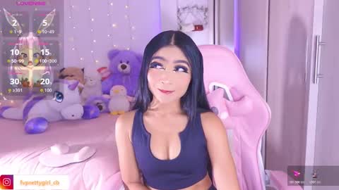 Snapshot of hazelbabee_ chatting on 03/26/26, 10:32 Lynn online show from 03/26/26, 10:32