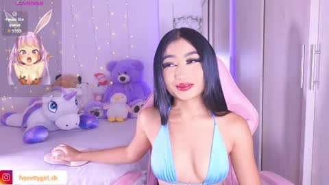 Snapshot of hazelbabee_ chatting on 04/21/26, 10:10 Lynn online show from 04/21/26, 10:10