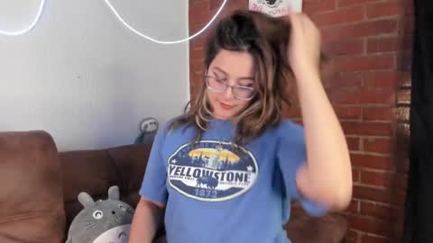 Snapshot of hazelbrownn23 chatting on 02/03/25, 03:09 Hazel Brown online show from 02/03/25, 03:09