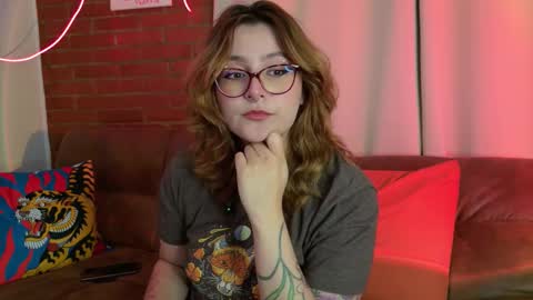 Snapshot of hazelbrownn23 chatting on 11/14/25, 12:31 Hazel Brown online show from 11/14/25, 12:31