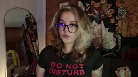 Snapshot of hazelbrownn23 chatting on 02/16/26, 10:39 Hazel Brown online show from 02/16/26, 10:39