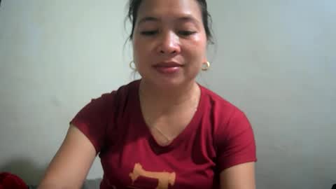 Snapshot of hazeldhane chatting on 12/11/24, 05:43 hazeldhane online show from 12/11/24, 05:43