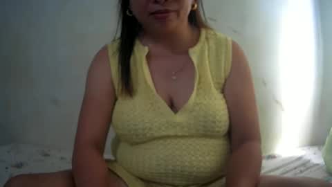 Snapshot of hazeldhane chatting on 01/16/25, 05:32 hazeldhane online show from 01/16/25, 05:32