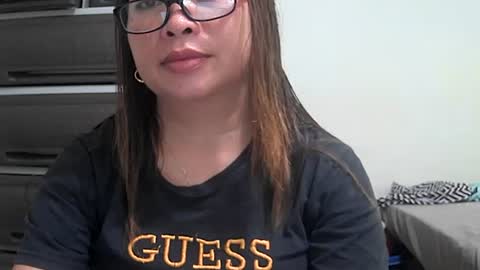 Snapshot of hazeldhane chatting on 02/28/25, 05:59 hazeldhane online show from 02/28/25, 05:59