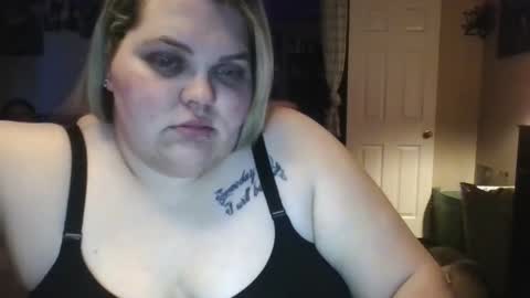 Snapshot of hazeleyez97 chatting on 09/09/25, 05:01 Hazeleyez97 online show from 09/09/25, 05:01