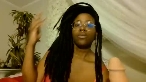 Hazel Hanes online show from 01/10/26, 04:14