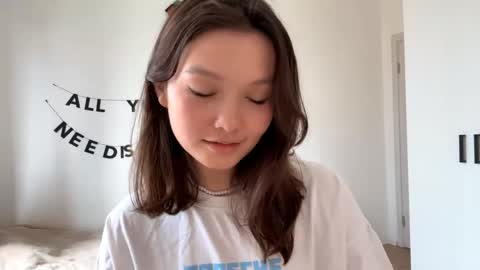 Snapshot of hazelhartshorn chatting on 05/13/26, 11:40 Kira online show from 05/13/26, 11:40