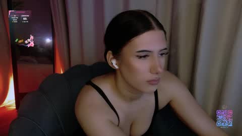 Snapshot of hazelhayess chatting on 04/29/26, 05:17 hazelhayess online show from 04/29/26, 05:17