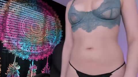 HazelKush online show from 02/06/25, 09:17