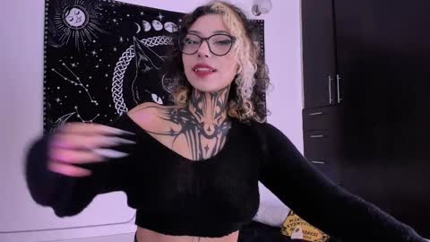 Hazell Witch online show from 03/06/25, 01:14