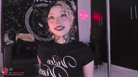 Snapshot of hazellwitch chatting on 03/06/26, 05:09 Hazell Witch online show from 03/06/26, 05:09