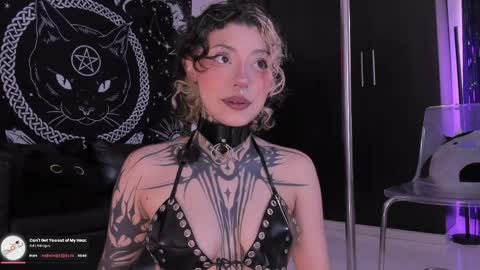 Snapshot of hazellwitch chatting on 04/02/26, 05:43 Hazell Witch online show from 04/02/26, 05:43