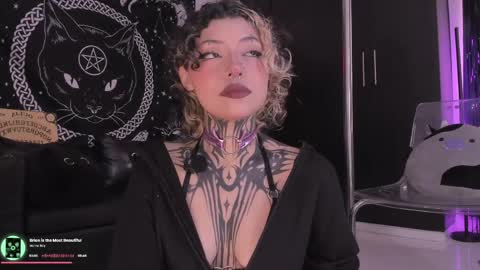 Snapshot of hazellwitch chatting on 04/11/26, 03:49 Hazell Witch online show from 04/11/26, 03:49