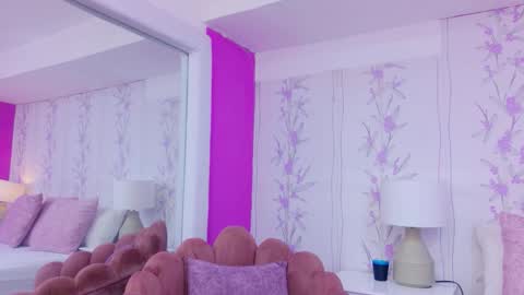 HazelMoret online show from 09/26/25, 11:36