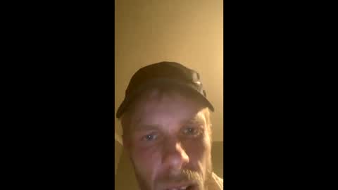 Snapshot of hazzabigh749062 chatting on 11/14/25, 11:35 hazzabigh749062 online show from 11/14/25, 11:35