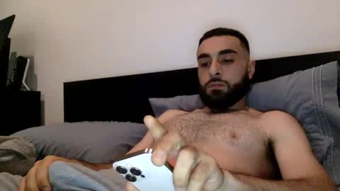 Snapshot of hbabian chatting on 05/24/26, 04:12 hbabian online show from 05/24/26, 04:12