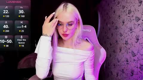 Valeria online show from 02/12/25, 09:52