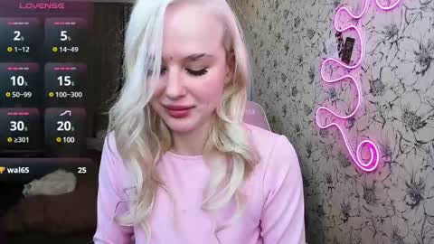 Valeria online show from 03/10/25, 03:41