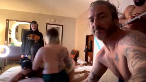 Snapshot of heathaustin8bi7 chatting on 04/23/26, 08:35 Heath Austin online show from 04/23/26, 08:35