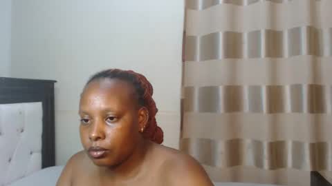Snapshot of heatherjee chatting on 09/28/25, 06:46 Heather online show from 09/28/25, 06:46
