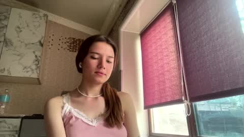 Snapshot of heatherwillman chatting on 04/03/26, 12:03 Lili online show from 04/03/26, 12:03