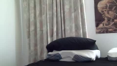 heatwavee online show from 12/18/25, 07:53