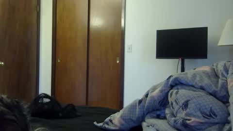 Snapshot of heatwavee chatting on 05/06/26, 01:49 heatwavee online show from 05/06/26, 01:49