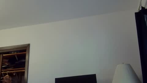 Snapshot of heatwavee chatting on 05/31/26, 11:06 heatwavee online show from 05/31/26, 11:06