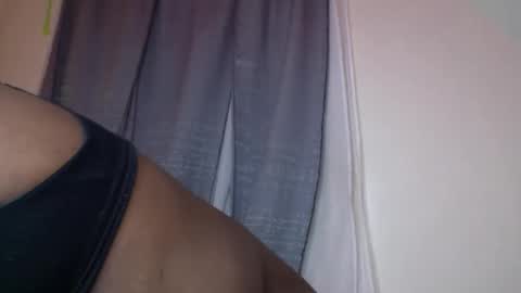 Snapshot of heaven_122 chatting on 03/09/26, 04:05 Angel online show from 03/09/26, 04:05