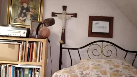 Snapshot of heaven_port2 chatting on 11/16/25, 12:49 heaven_port2 online show from 11/16/25, 12:49