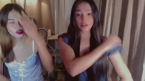 Snapshot of heavenly_kylene chatting on 05/05/26, 04:09 KYLENE SEXY online show from 05/05/26, 04:09
