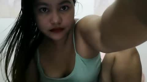 Snapshot of heavenlyeyes69 chatting on 01/03/25, 07:29 heavenlyeyes69 online show from 01/03/25, 07:29