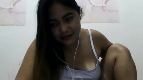 Snapshot of heavenlyeyes69 chatting on 01/13/25, 05:33 heavenlyeyes69 online show from 01/13/25, 05:33