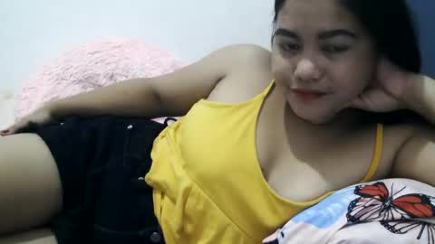 Snapshot of heavenlyeyes69 chatting on 01/24/25, 08:22 heavenlyeyes69 online show from 01/24/25, 08:22