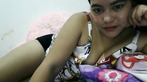 Snapshot of heavenlyeyes69 chatting on 02/06/25, 08:45 heavenlyeyes69 online show from 02/06/25, 08:45