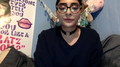 Snapshot of heavensbunny chatting on 12/06/24, 02:57 heaven the muslim slut online show from 12/06/24, 02:57