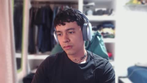 heavenshy_0104 online show from 10/26/25, 06:25