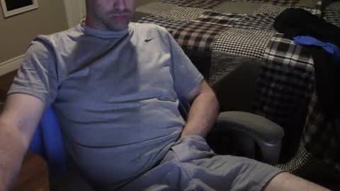 Snapshot of heavilyhung chatting on 06/18/26, 04:24 John online show from 06/18/26, 04:24
