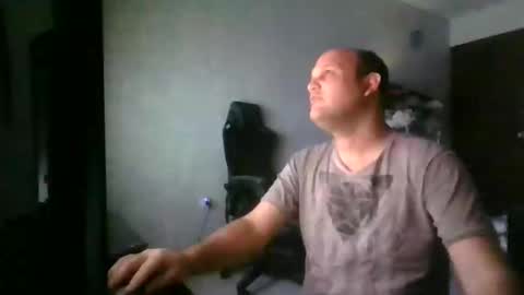 Heavy Rebell online show from 02/24/25, 03:44