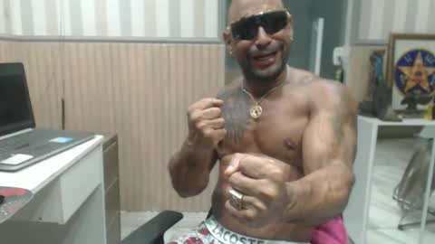 Snapshot of hebertgomes chatting on 02/19/25, 01:40 hebertgomes online show from 02/19/25, 01:40