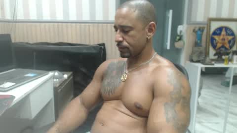 Snapshot of hebertgomes chatting on 03/01/25, 01:22 hebertgomes online show from 03/01/25, 01:22