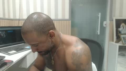 Snapshot of hebertgomes chatting on 10/28/25, 09:50 hebertgomes online show from 10/28/25, 09:50