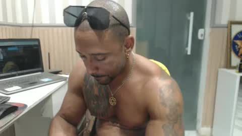 Snapshot of hebertgomes chatting on 11/30/25, 09:52 hebertgomes online show from 11/30/25, 09:52