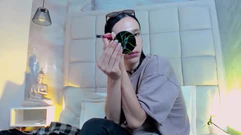 Keira Hecate online show from 11/11/25, 08:31