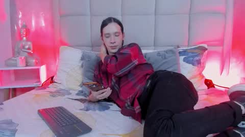 Keira Hecate online show from 01/09/26, 08:32